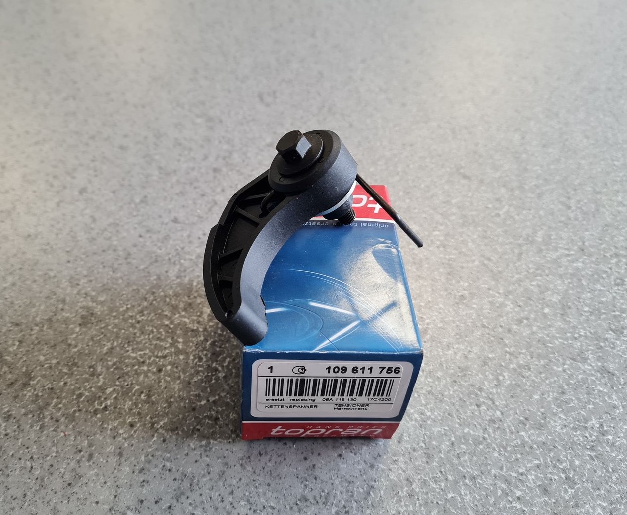 Eļļas sūkņa ķēdes spriegotājs priekš