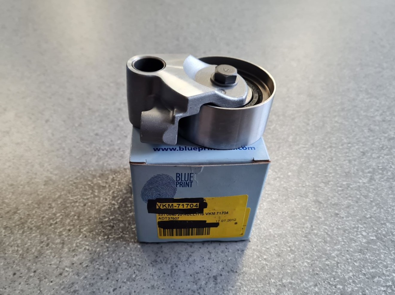 Spriegotājrullītis priekš 1 Spriegotājrullītis priekš