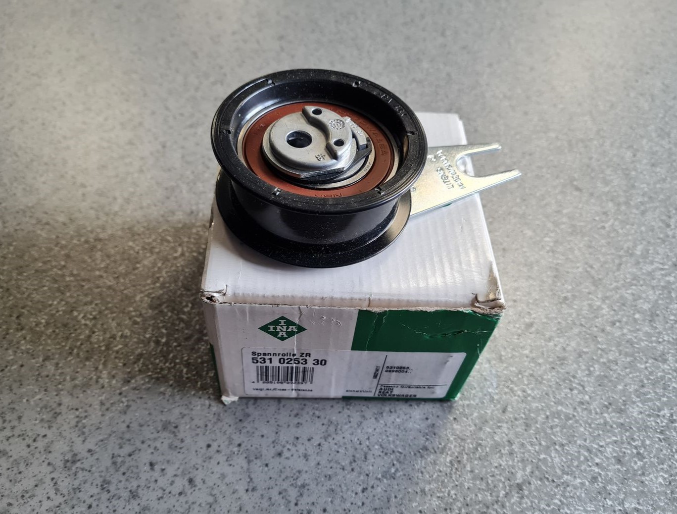 Spriegotājrullītis priekš