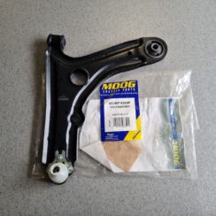 Priekšējas piekares svira priekš