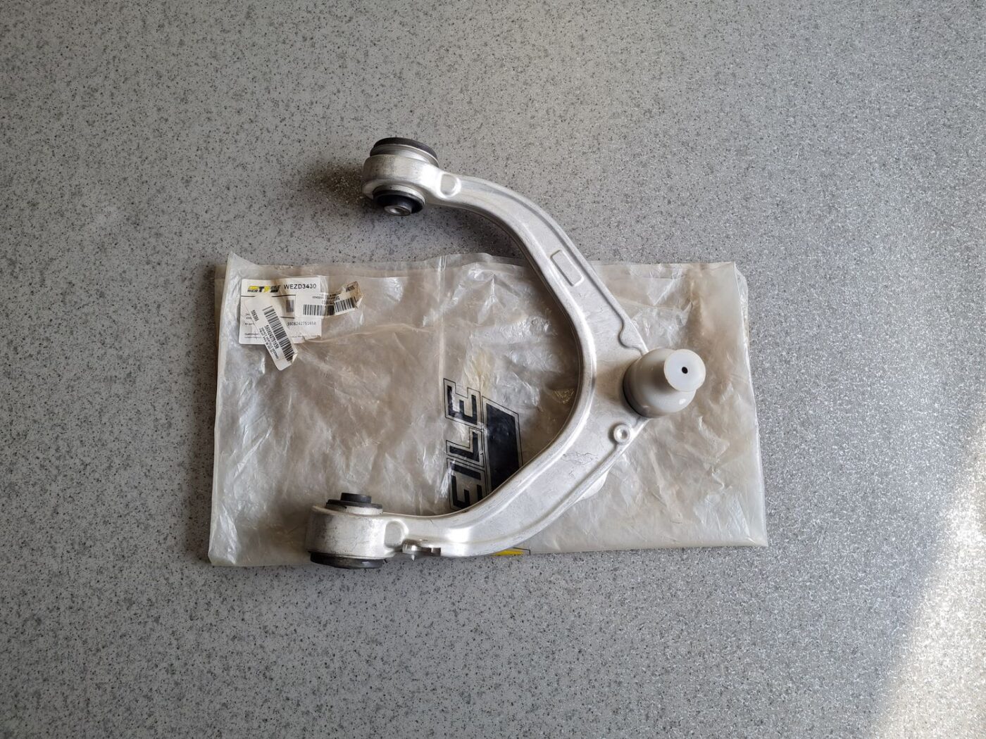 Priekšējas piekares svira priekš 1 Priekšējas piekares svira priekš