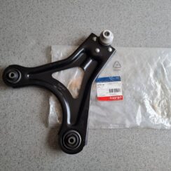 Priekšējas piekares svira priekš