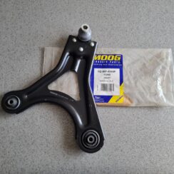 Priekšējas piekares svira priekš