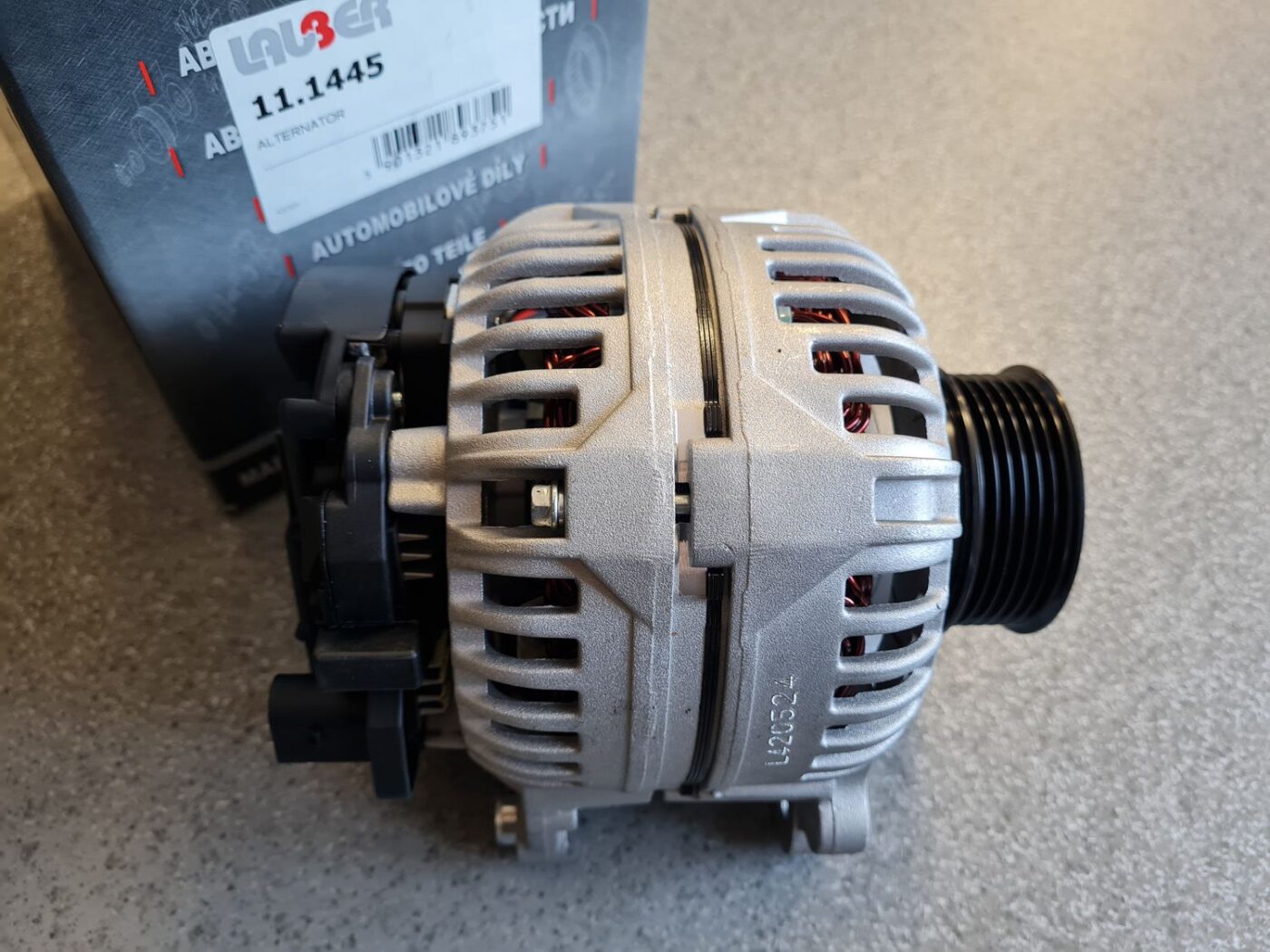 Ģenerators priekš NEW AND USED CAR SPARE PARTS 2 Ģenerators priekš NEW AND USED CAR SPARE PARTS