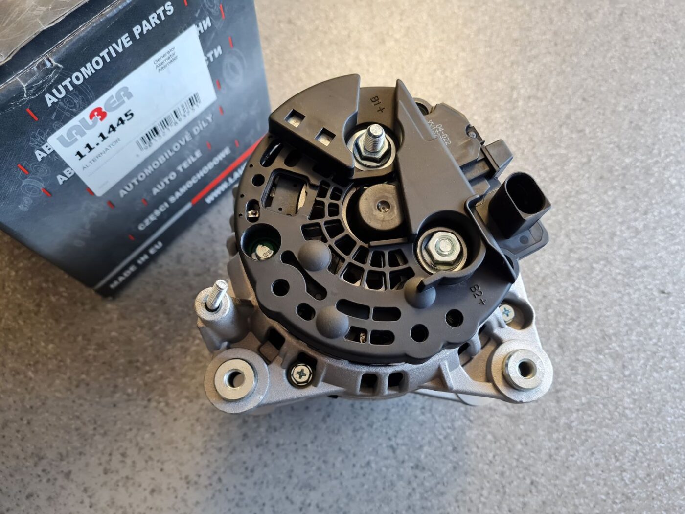 Ģenerators priekš NEW AND USED CAR SPARE PARTS 6 Ģenerators priekš NEW AND USED CAR SPARE PARTS