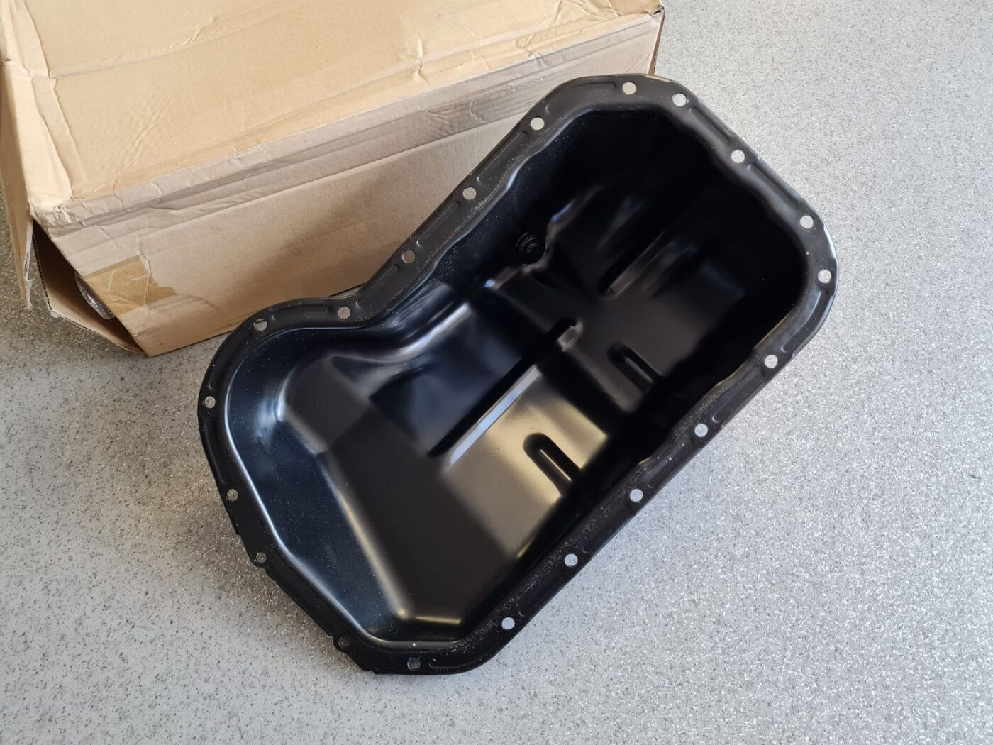 Dzinēja karteris priekš