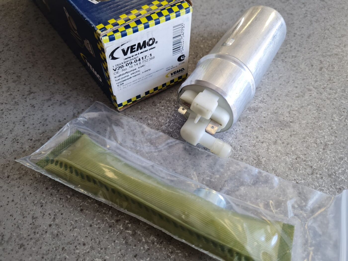 Degvielas tvertnes sūknis priekš