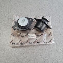 Ātrumkārbas kronšteins priekš