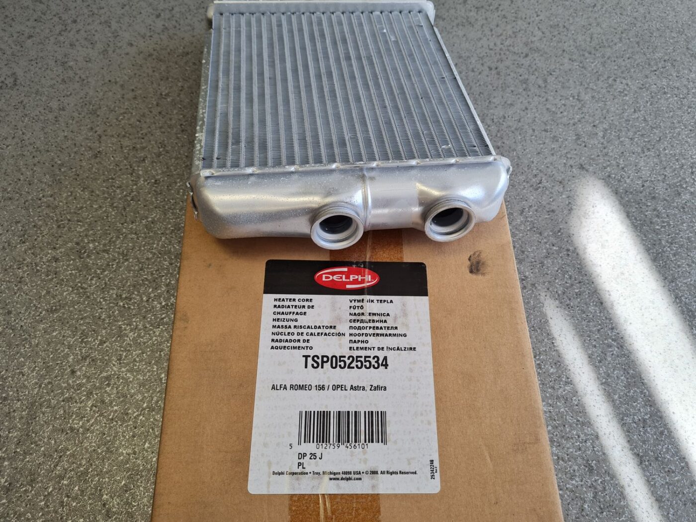 Apsildes sistēmas radiators priekš