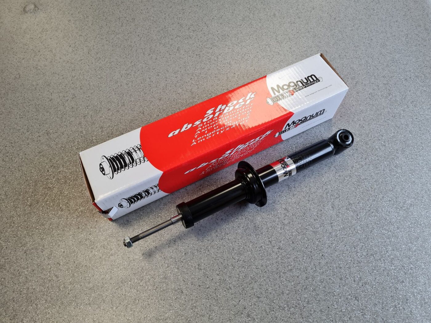 Aizmugurējais amortizators priekš 1 Aizmugurējais amortizators priekš