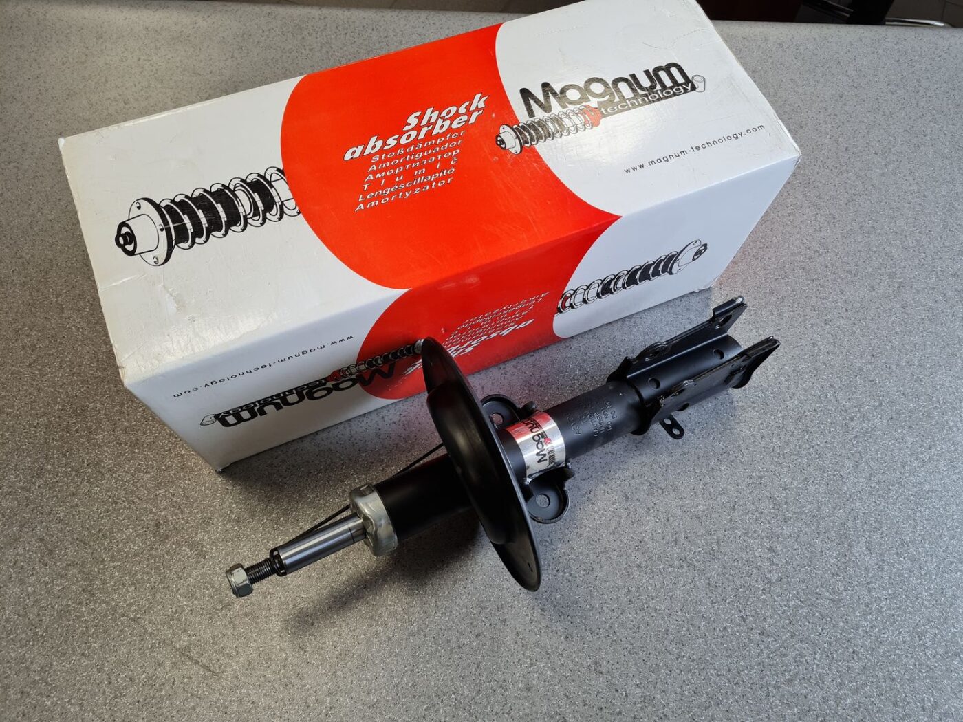 Priekšējais amortizators priekš