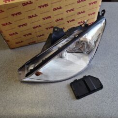 Priekšējais kreisais lukturis priekš