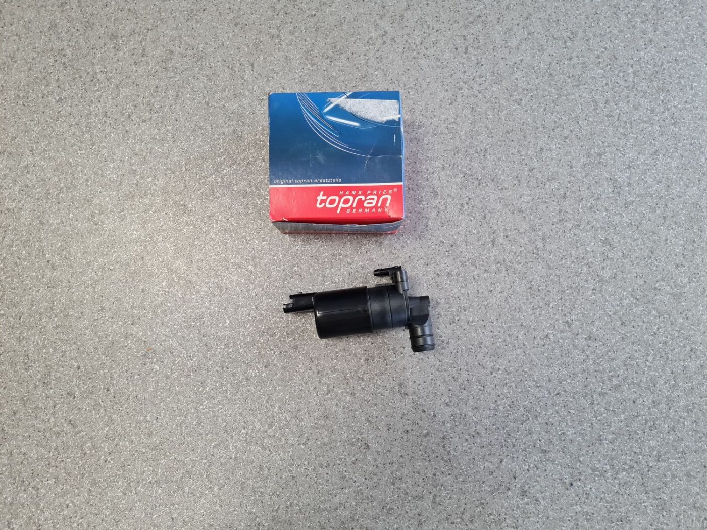 Mazgātāja šķidruma sūknis priekš 1 Mazgātāja šķidruma sūknis priekš