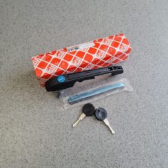 Priekšējāis labais durvju rokturis priekš