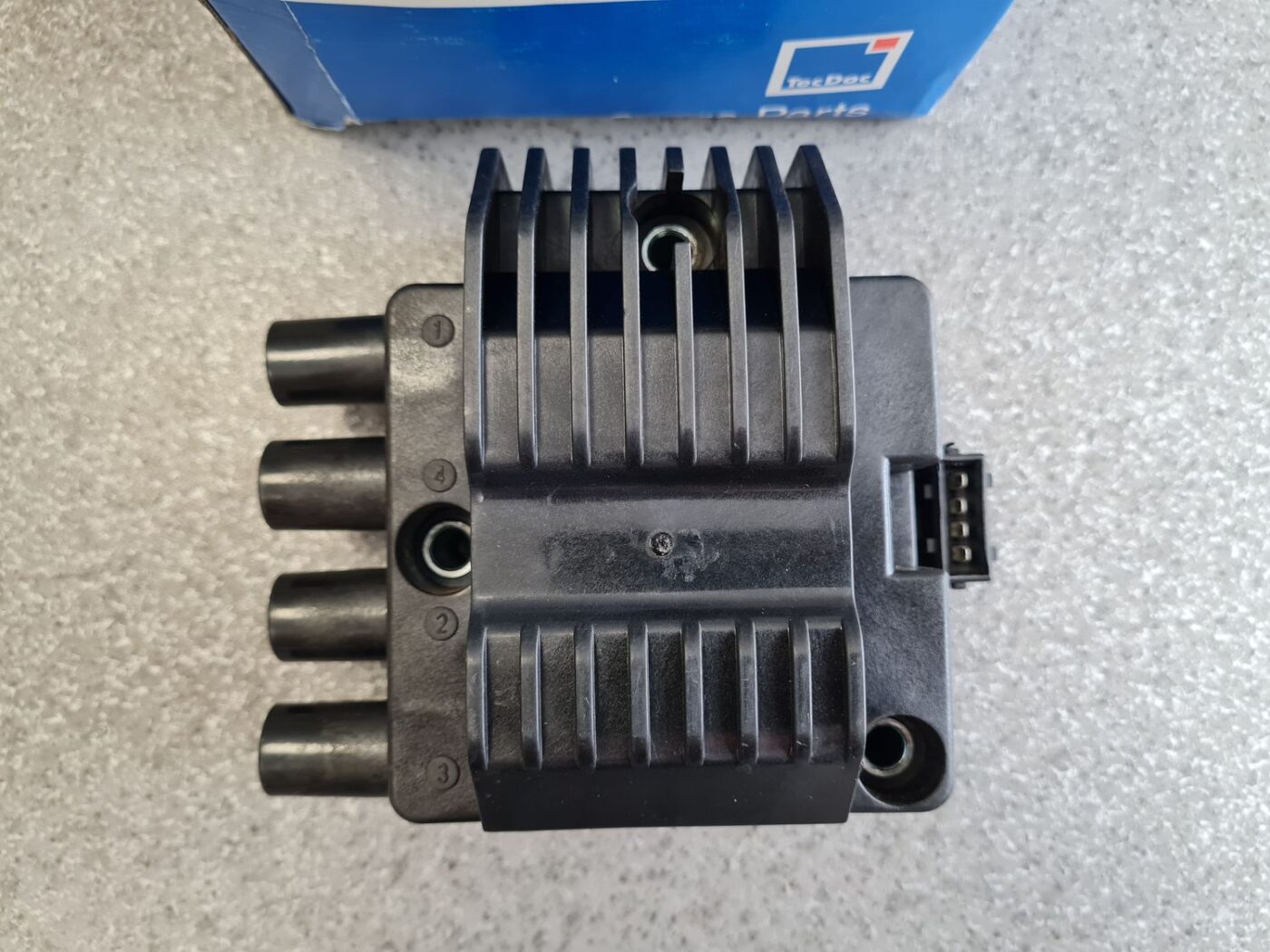 Augstsprieguma spole priekš