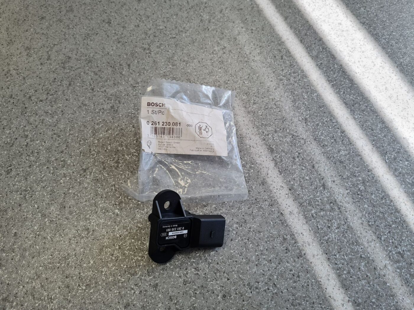 Ieplūdes kolektora spiediena devējs priekš 1 Ieplūdes kolektora spiediena devējs priekš