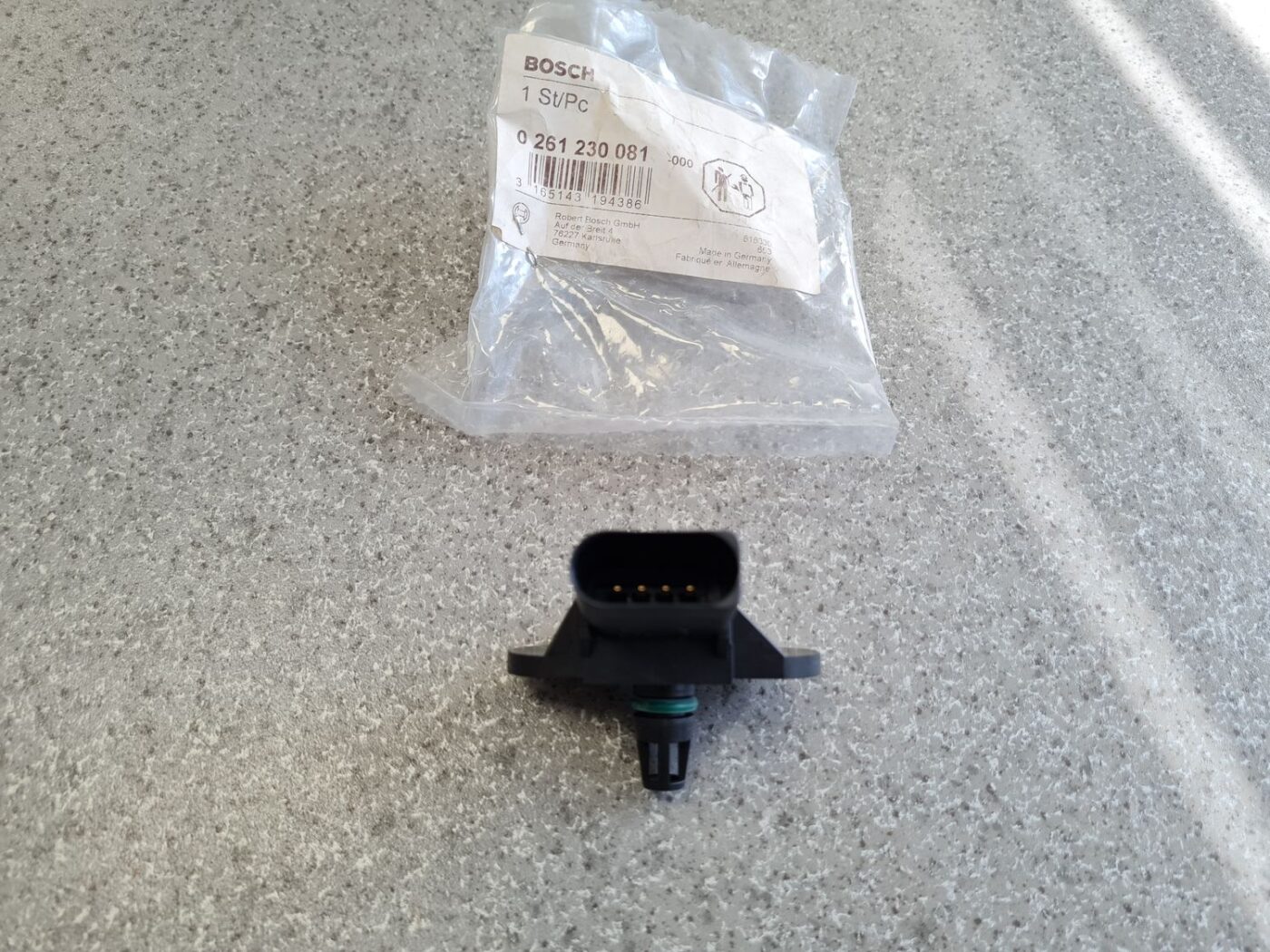 Ieplūdes kolektora spiediena devējs priekš 4 Ieplūdes kolektora spiediena devējs priekš