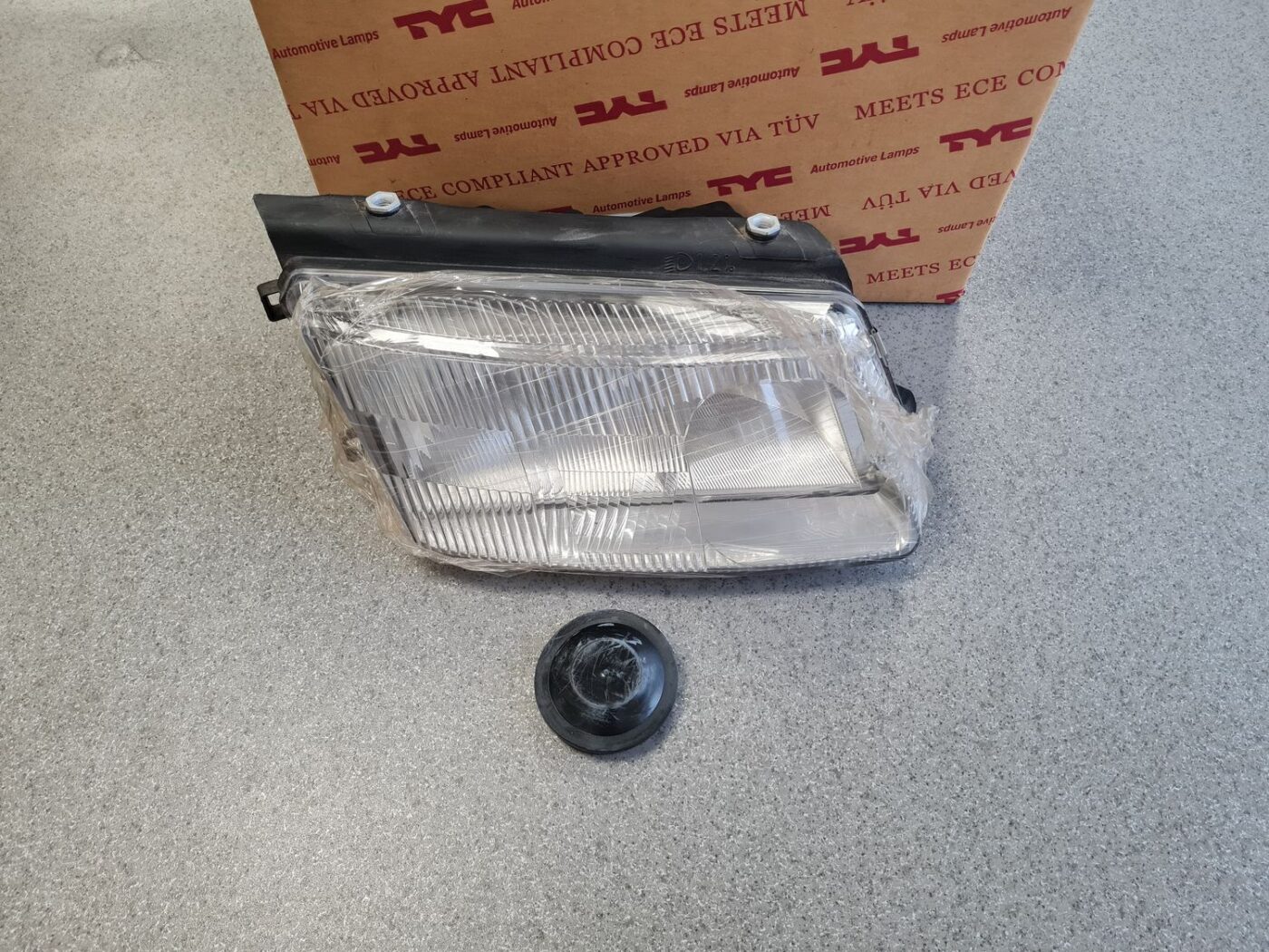 Priekšējais labais lukturis priekš