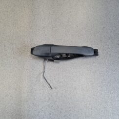 Aizmugurējais kreisais durvju rokturis priekš VOLVO XC90 2004