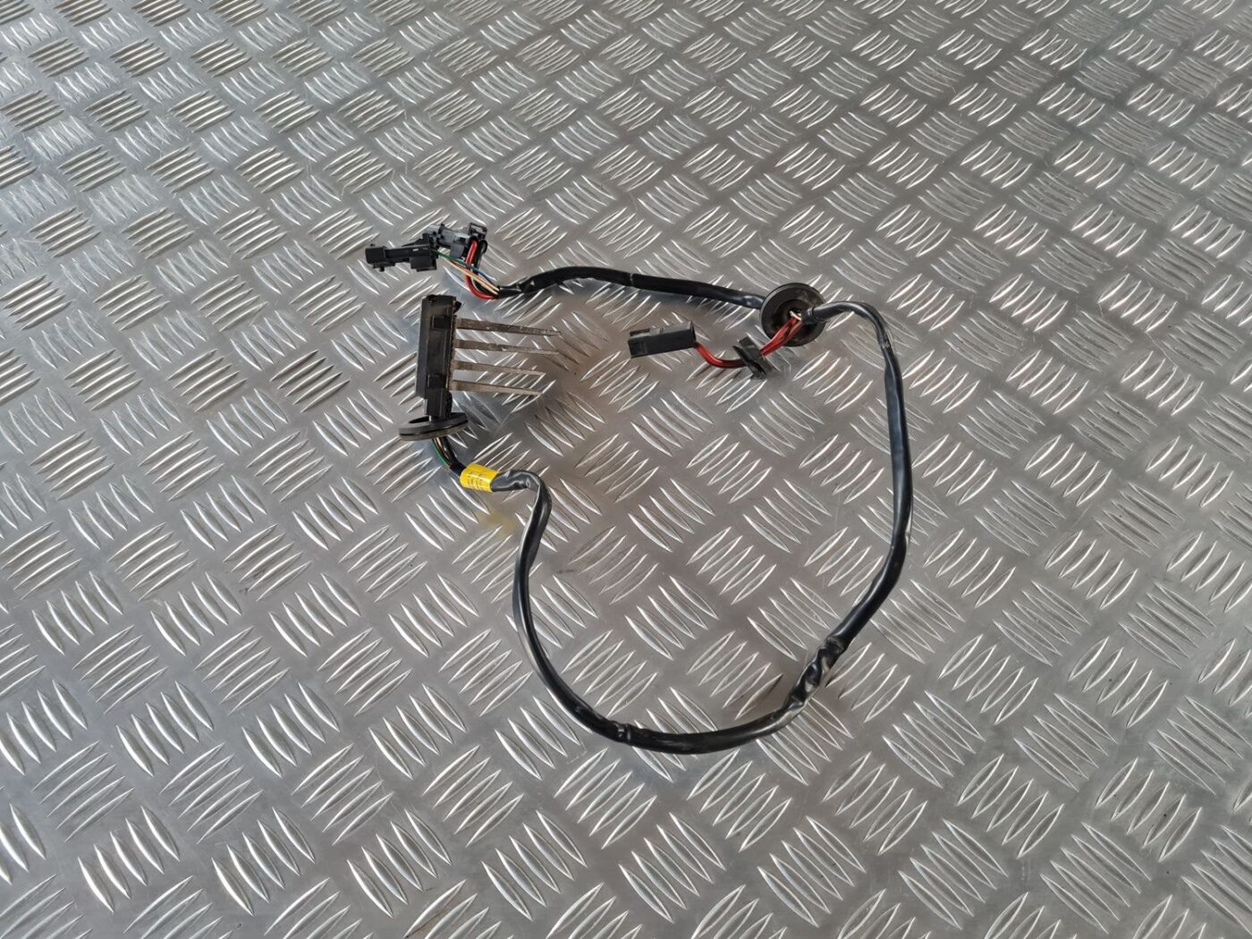 Salona ventilatora rezistors priekš SAAB 9-5 1999 1 Salona ventilatora rezistors priekš SAAB 9-5 1999