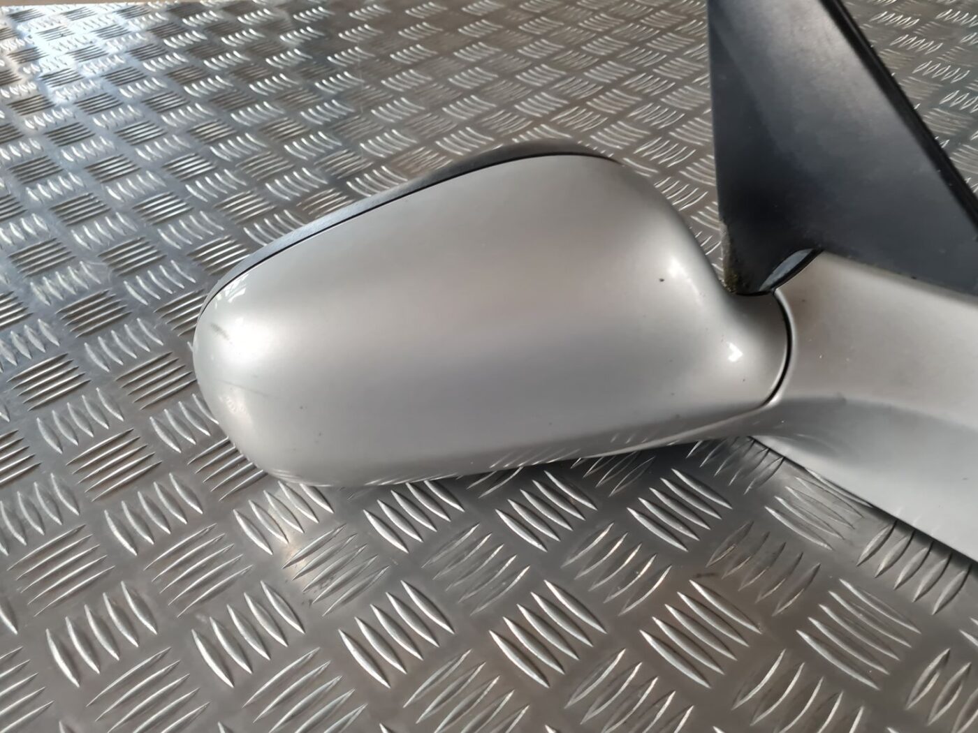 Ārējais spogulis, pa labi priekš SAAB 9-5 1999 2 Ārējais spogulis, pa labi priekš SAAB 9-5 1999