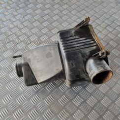 Gaisa filtra korpuss priekš SAAB 9-5 1999