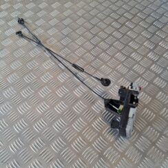 Aizmugurējo kreiso durvju slēdzene priekš SAAB 9-5 1999