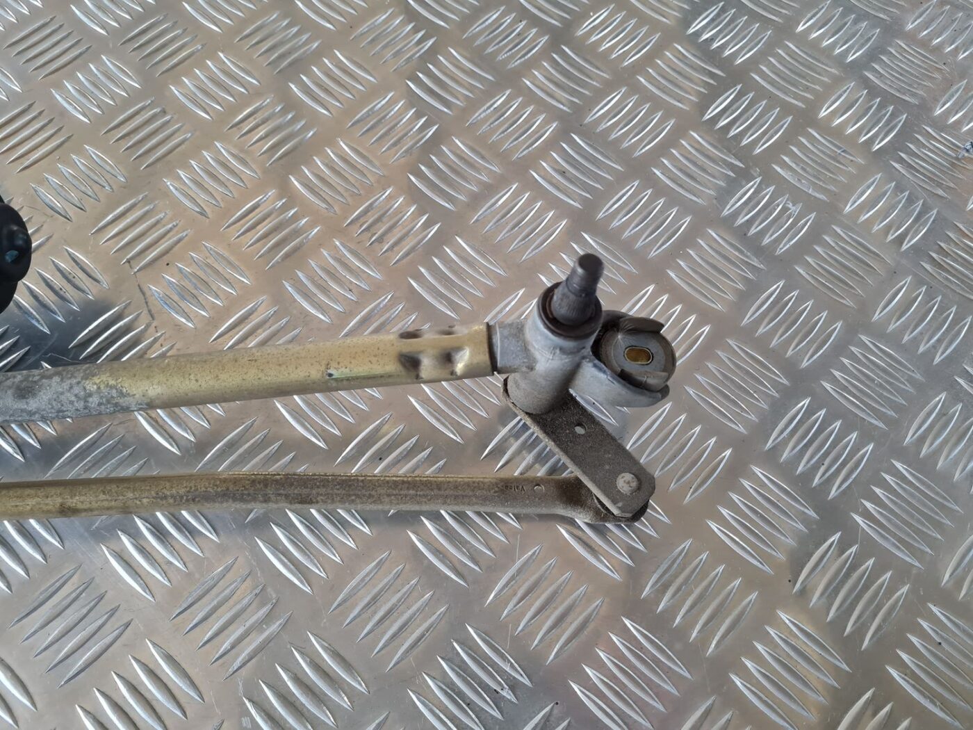 Vējstikla tīrīšanas mehānisms priekš SAAB 9-5 1999