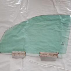 Priekšējo kreiso durvju stikls priekš SAAB 9-5 1999