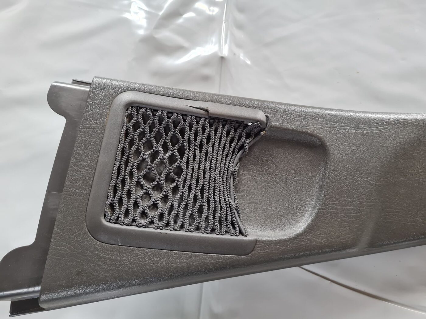 Vidējas salona statnes apdare priekš SAAB 9-5 1999