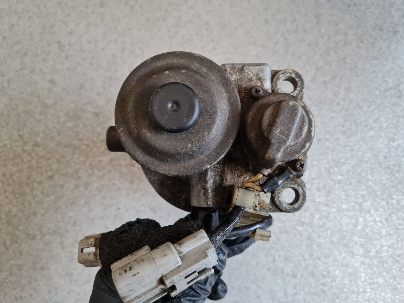 Degvielas filtra korpuss priekš TOYOTA YARIS VERSO 1999-2005