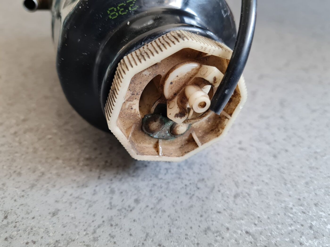 Degvielas filtra korpuss priekš TOYOTA YARIS VERSO 1999-2005