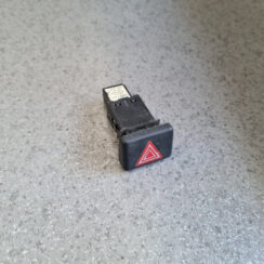 Trauksmes poga priekš AUDI A4 2004