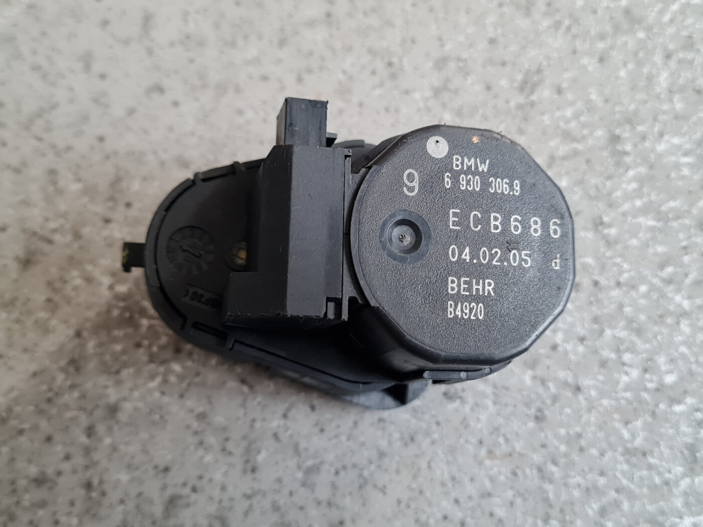 Apsildes sistēmas aktuators priekš BMW 6 E63 645 2004