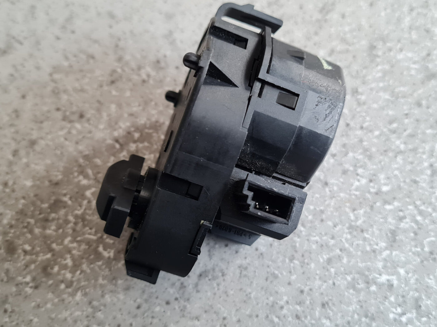 Apsildes sistēmas aktuators priekš BMW 6 E63 645 2004