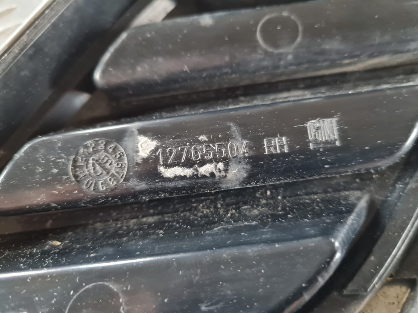 Bufera reste priekš SAAB 9-3 2009