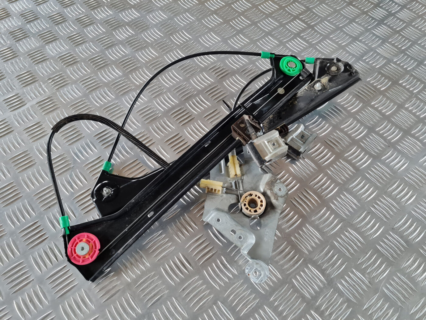 Stikla pacelšanas mehānisms priekšējais labais priekš SAAB 9-3 2009