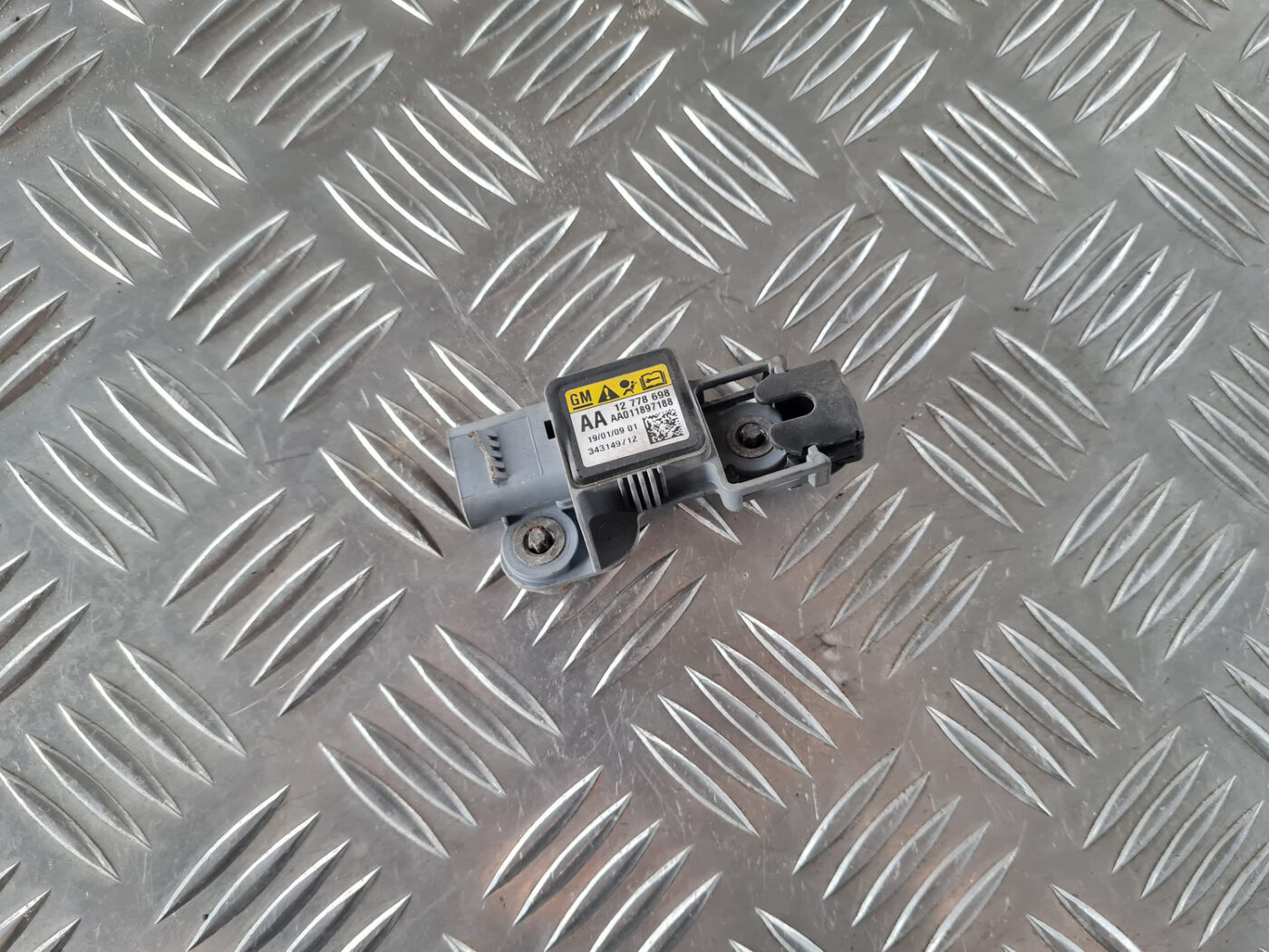 Drošības spilvena trieciensensors priekš SAAB 9-3 2009