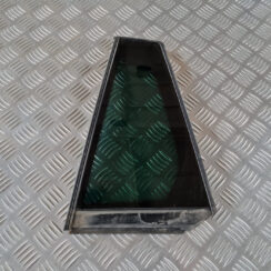 Kreiso durvju stūra stikls priekš SAAB 9-3 2009