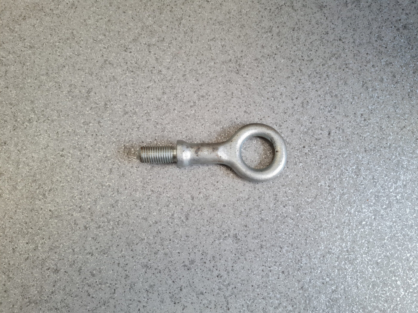 Vilkšanas āķis priekš VOLVO S40 2004 Black 1 Vilkšanas āķis priekš VOLVO S40 2004 Black