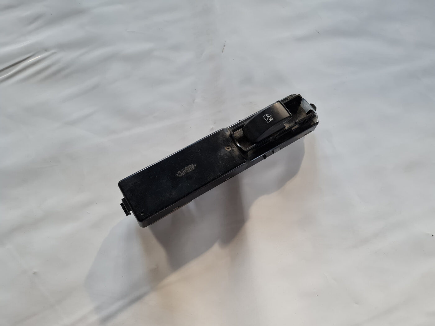 Stikla pacelšanas poga priekš SAAB 9-3 2009 1 Stikla pacelšanas poga priekš SAAB 9-3 2009