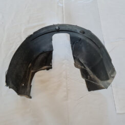 Priekšējais kreisais paspārns priekš SAAB 9-3 2009