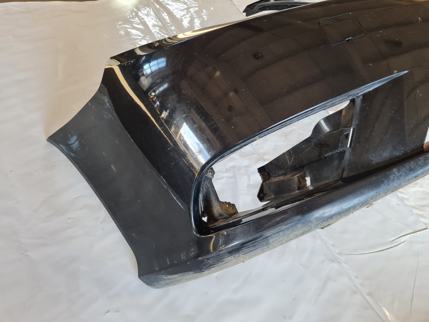 Priekšējais buferis priekš SAAB 9-3 2009 2 Priekšējais buferis priekš SAAB 9-3 2009