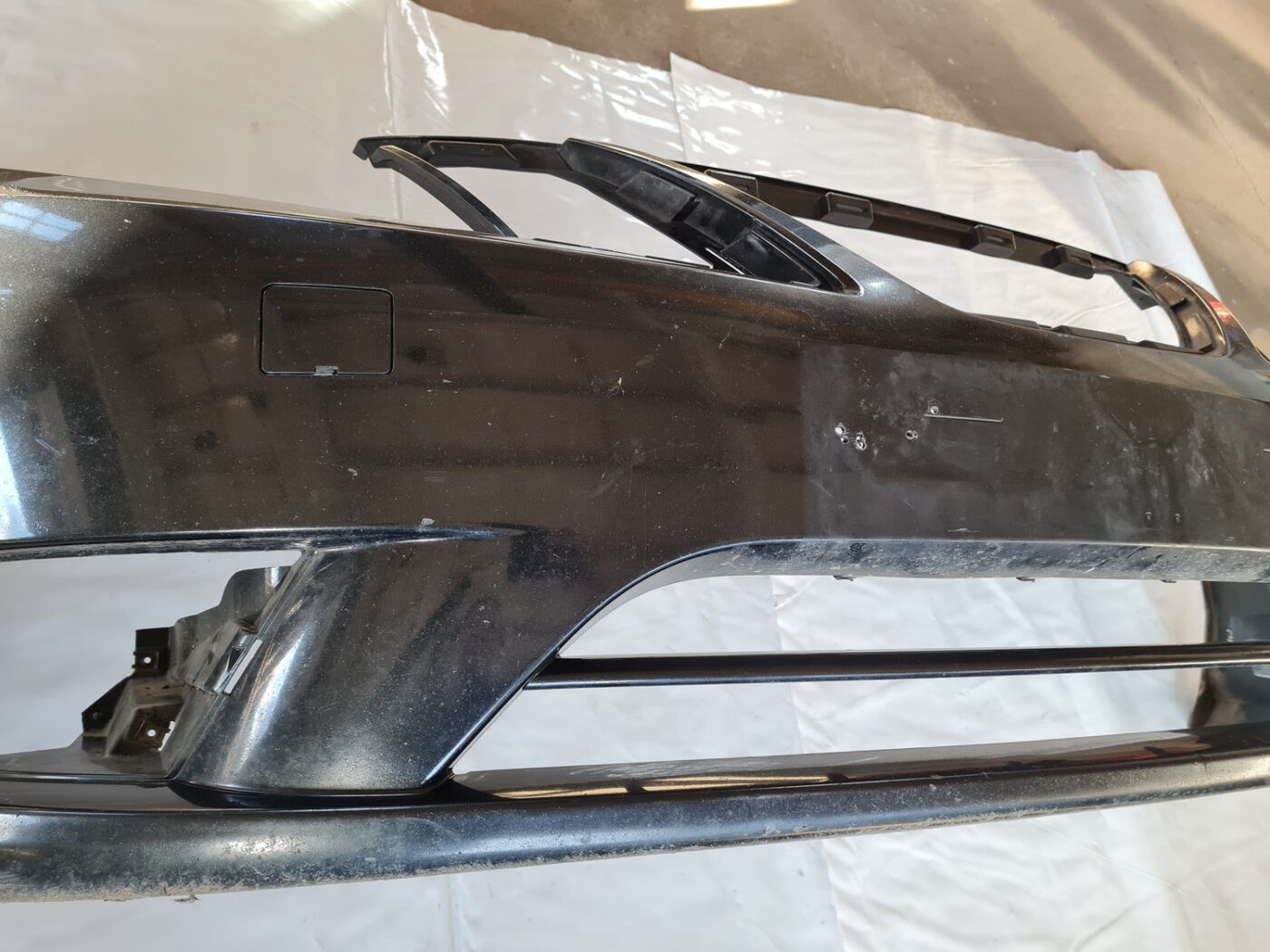 Priekšējais buferis priekš SAAB 9-3 2009 12 Priekšējais buferis priekš SAAB 9-3 2009