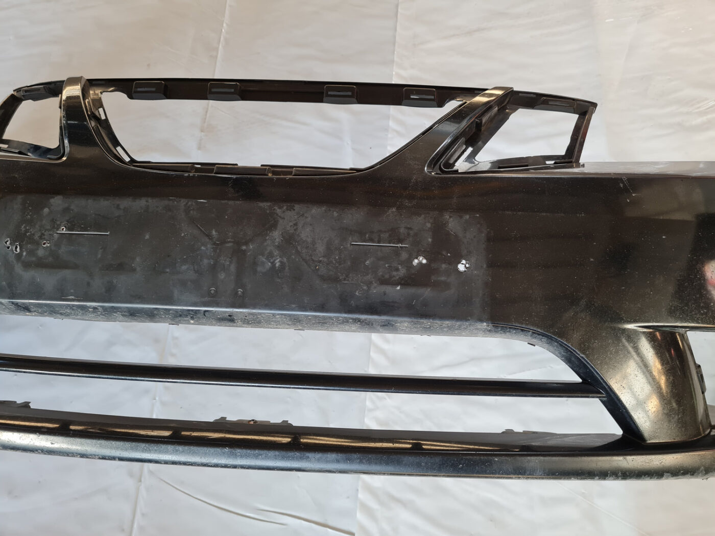 Priekšējais buferis priekš SAAB 9-3 2009 11 Priekšējais buferis priekš SAAB 9-3 2009