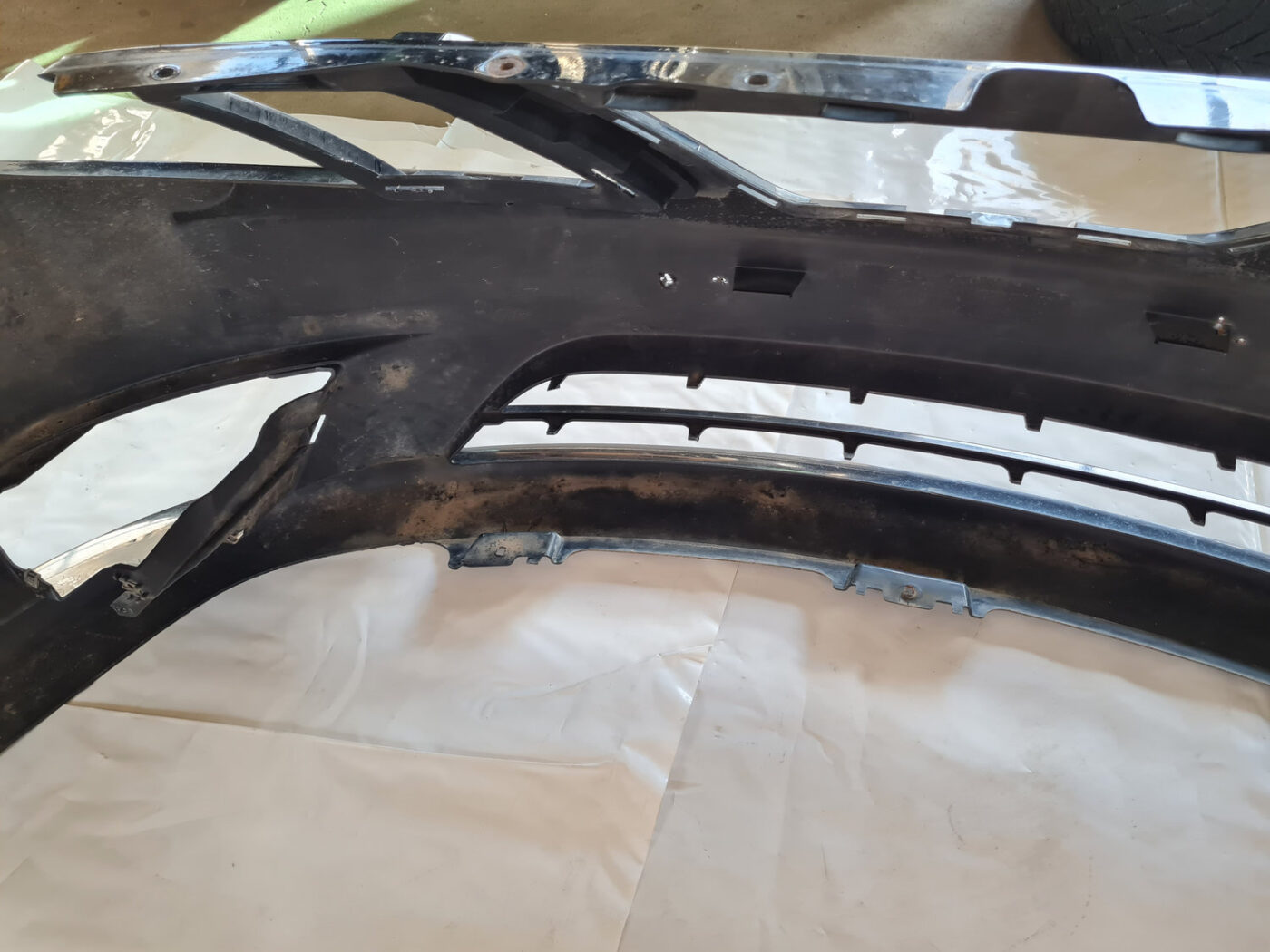 Priekšējais buferis priekš SAAB 9-3 2009 5 Priekšējais buferis priekš SAAB 9-3 2009