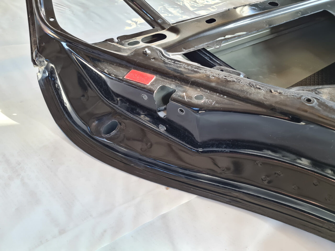 Aizmugurējās kreisās durvis priekš SAAB 9-3 2009 11 Aizmugurējās kreisās durvis priekš SAAB 9-3 2009