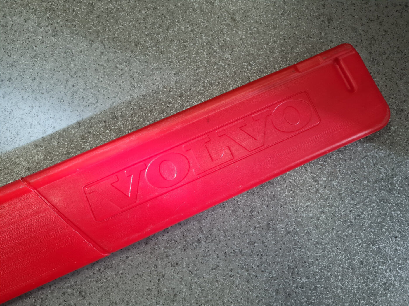 Brīdinājuma trīsstūris priekš VOLVO 850 1995