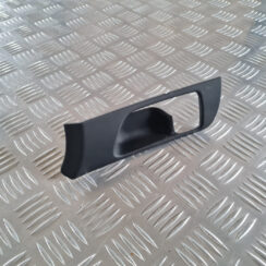 Durvju rokturu apdares uzlika (salonā) priekš TOYOTA AVENSIS 2007 UNIVERSAL