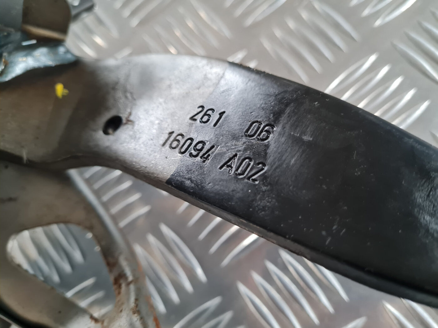 Bremžu pedālis priekš TOYOTA AVENSIS 2007 UNIVERSAL 3 Bremžu pedālis priekš TOYOTA AVENSIS 2007 UNIVERSAL